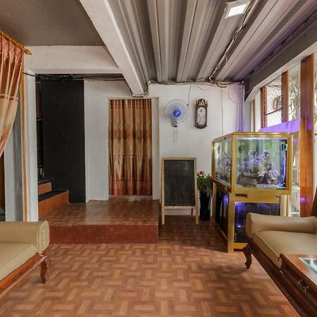 Reddoorz Syariah At Taman Bendungan Asahan Jakarta Exteriör bild